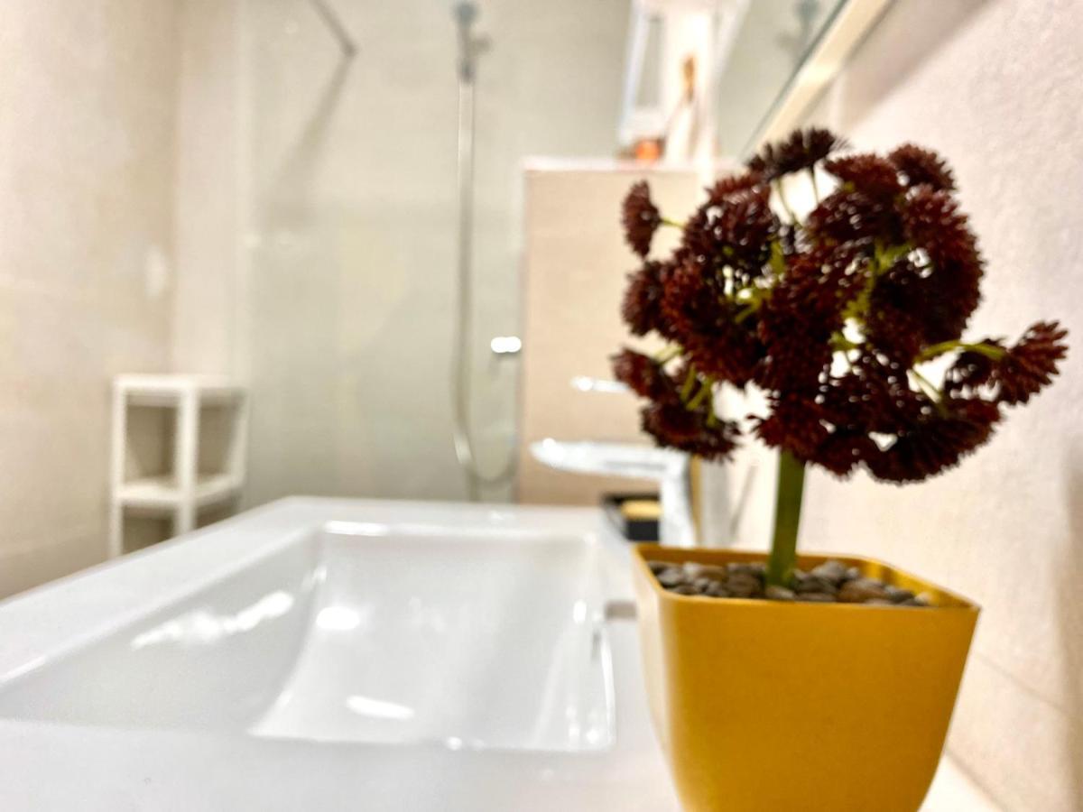Lovely 1-Bedroom Rental Unit Near 2Mars/Habous Casablanca Esterno foto